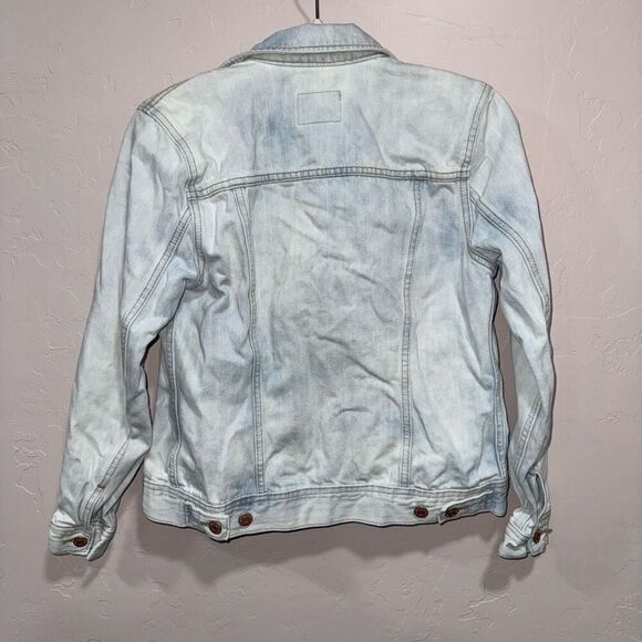 Old Navy Light Wash Denim Jacket Size Small - Picture 2 of 6